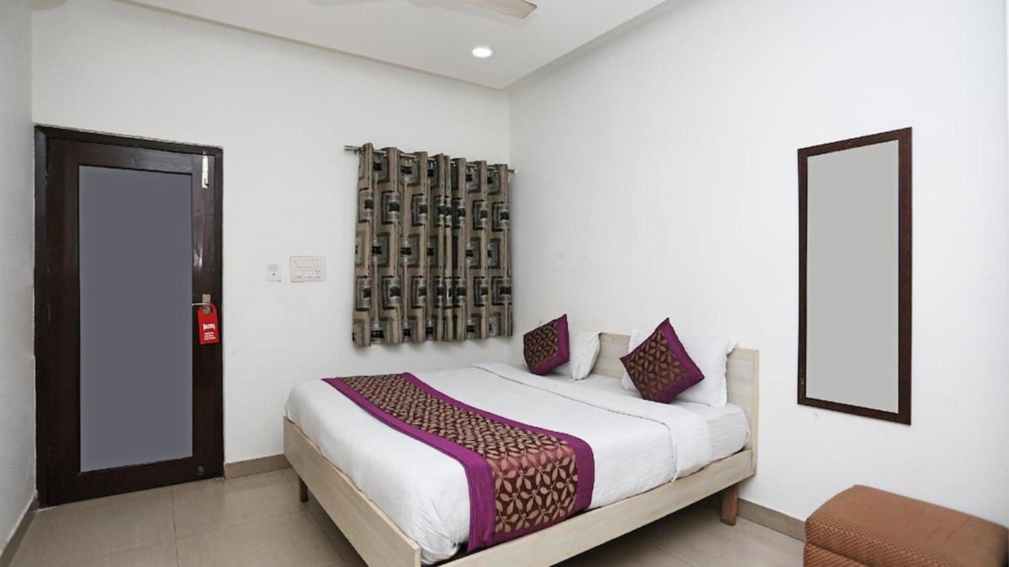 Deluxe Rooms In Jangpura New Delhi Exteriör bild