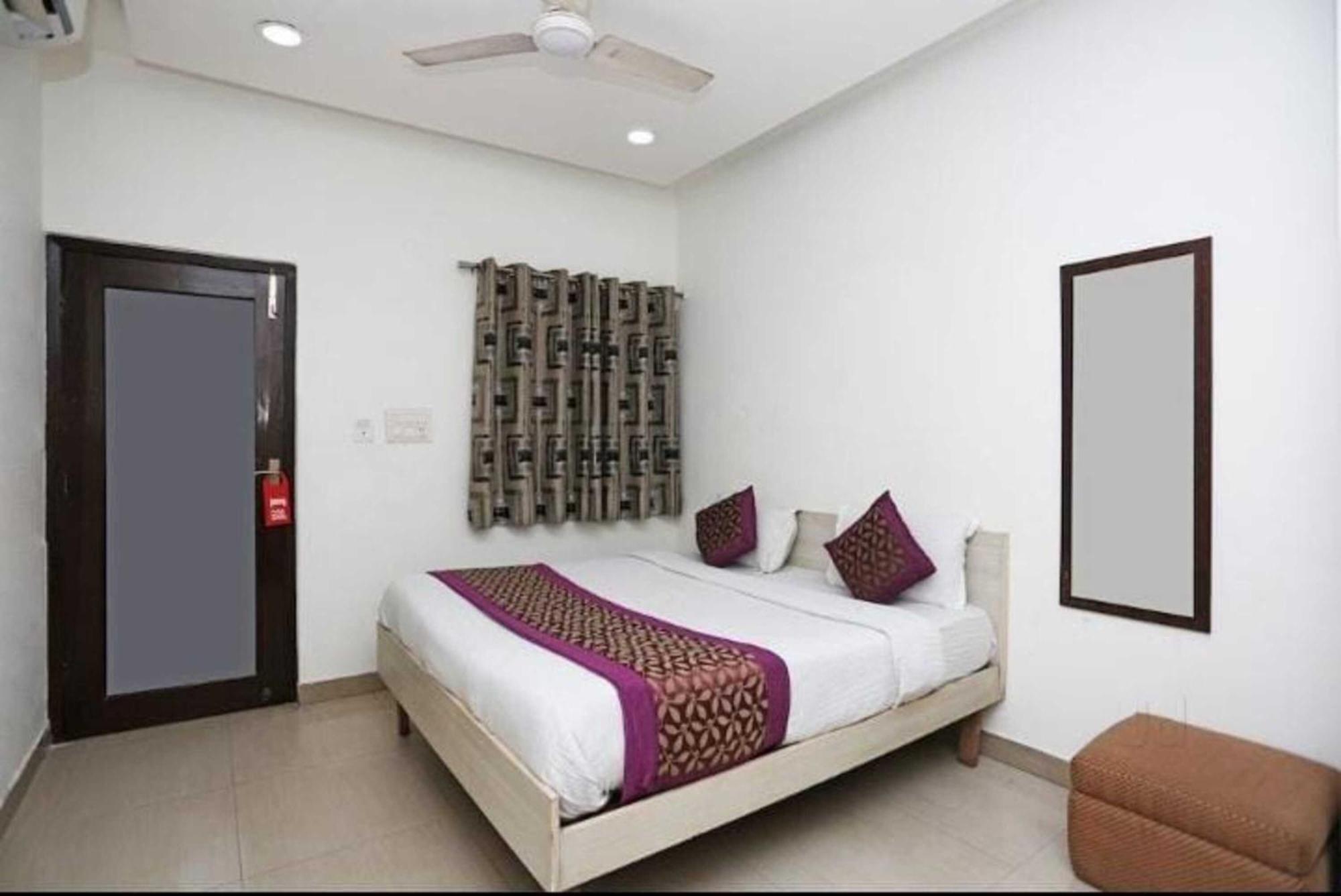 Deluxe Rooms In Jangpura New Delhi Exteriör bild