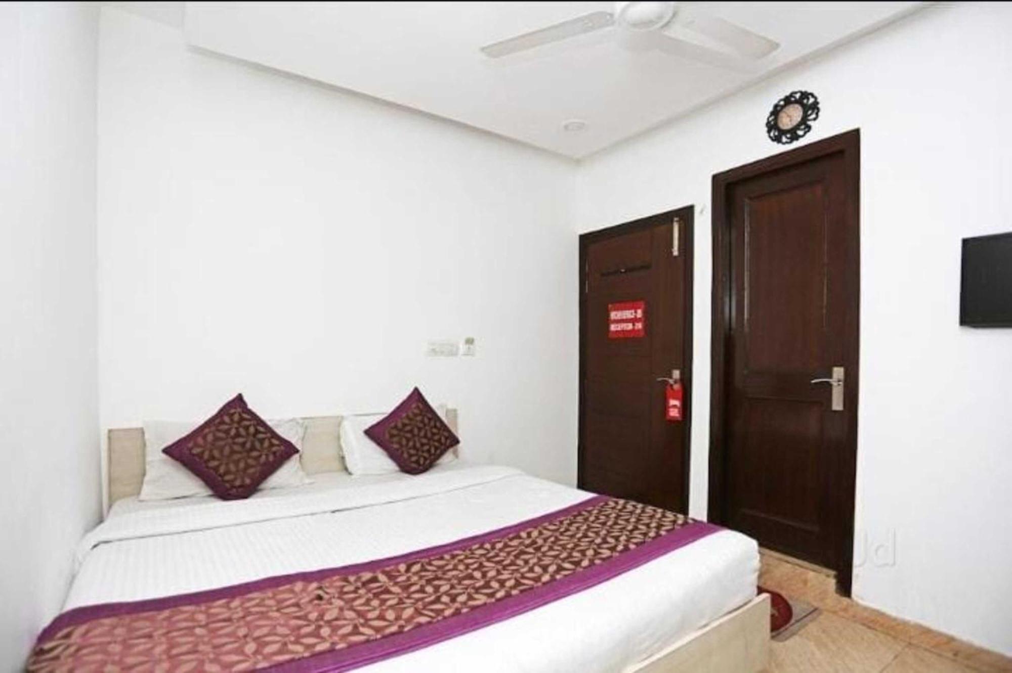 Deluxe Rooms In Jangpura New Delhi Exteriör bild